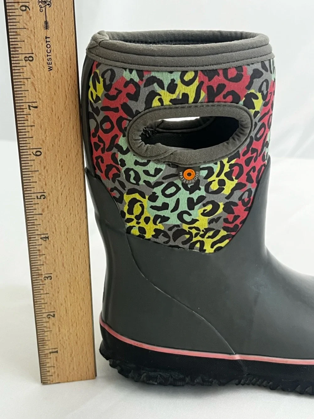 BOGS K Grasp Leopard Waterproof Boots Kids 10, Gray Multicolor 8” tall